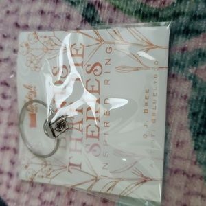 Bookish box The bonds that tie ring